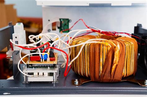 Voltage Stabilizer for home and How does it Work.